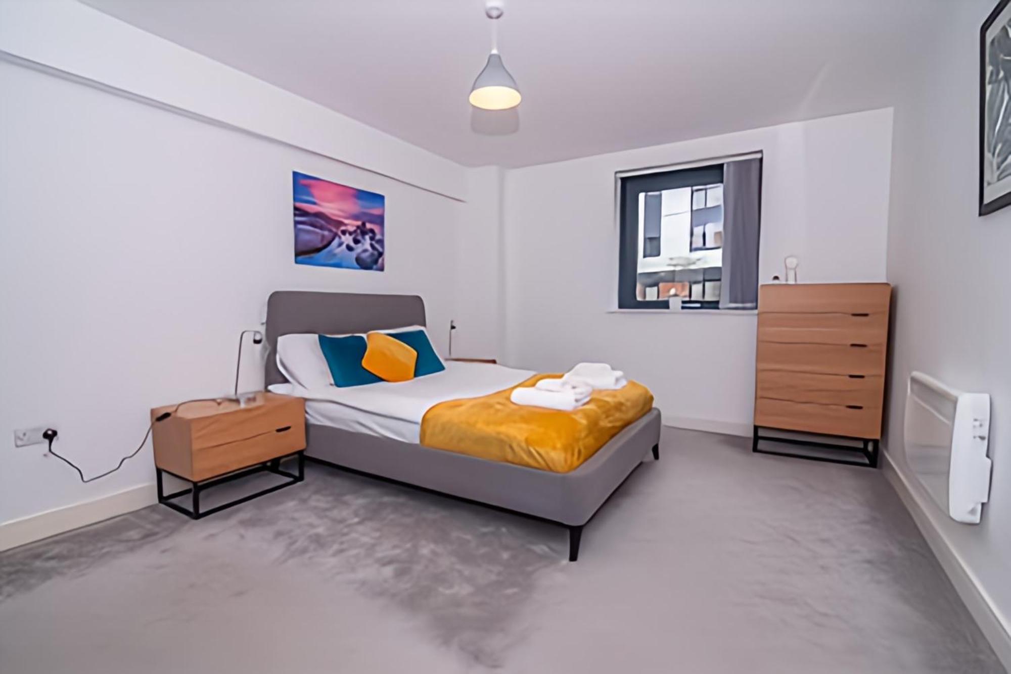 Stunning Apartment In Бирмингем Номер фото